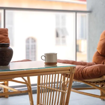 Spacious With Terrace And Parking Apartmán