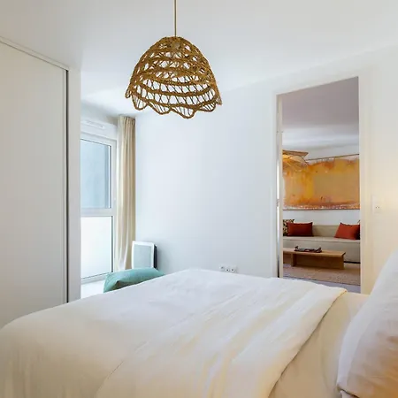Spacious With Terrace And Parking Apartmán